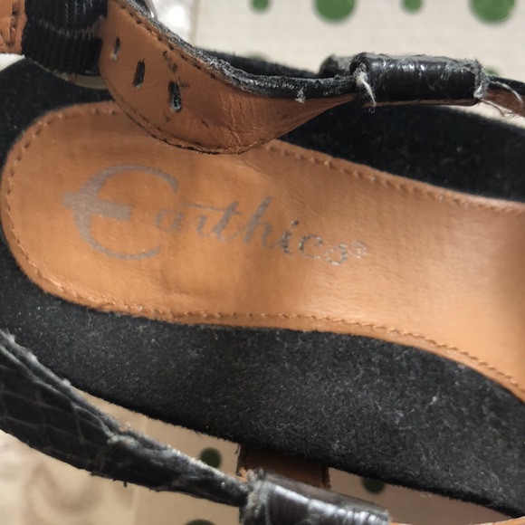 Wedge Sandal - Picture 4 of 5